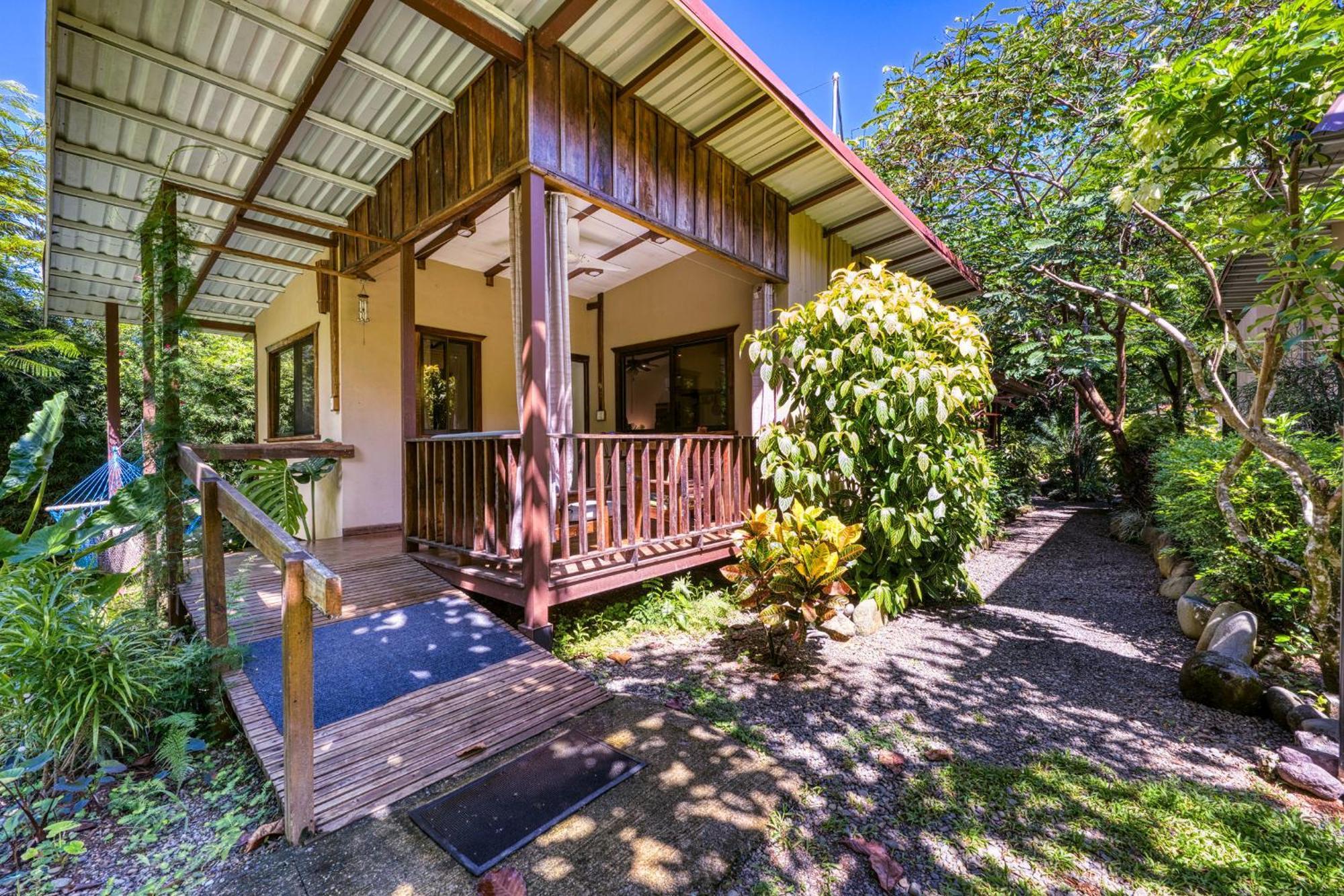 Bamboo River House And Hotel ドミニカル エクステリア 写真